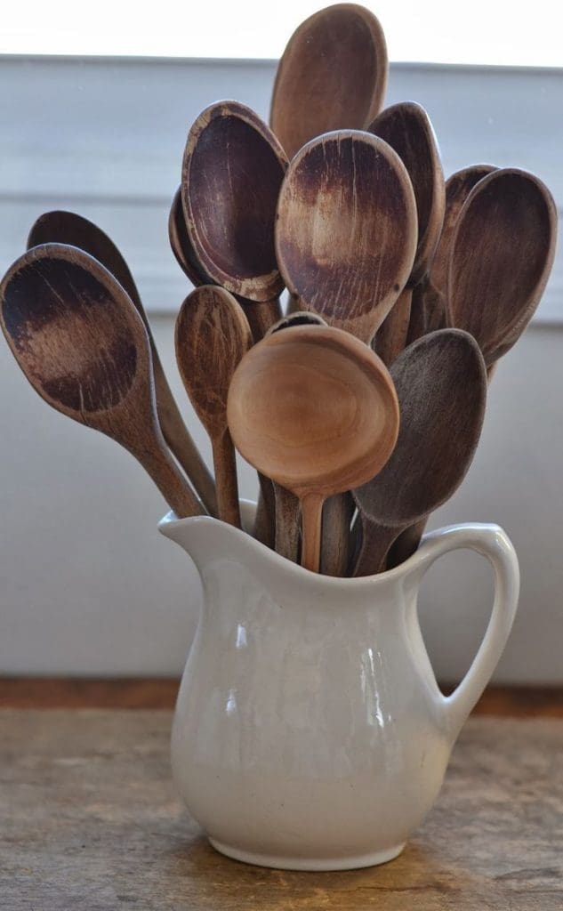 wooden spoons Farmhouse Kitchen DIY