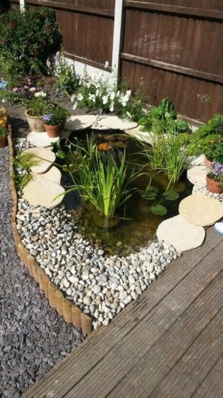 corner water feature