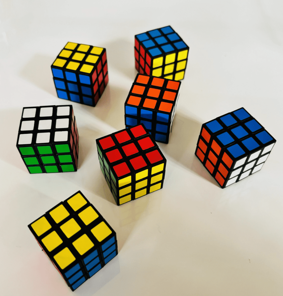 mini cube puzzles Thanksgiving Table Favors ideas